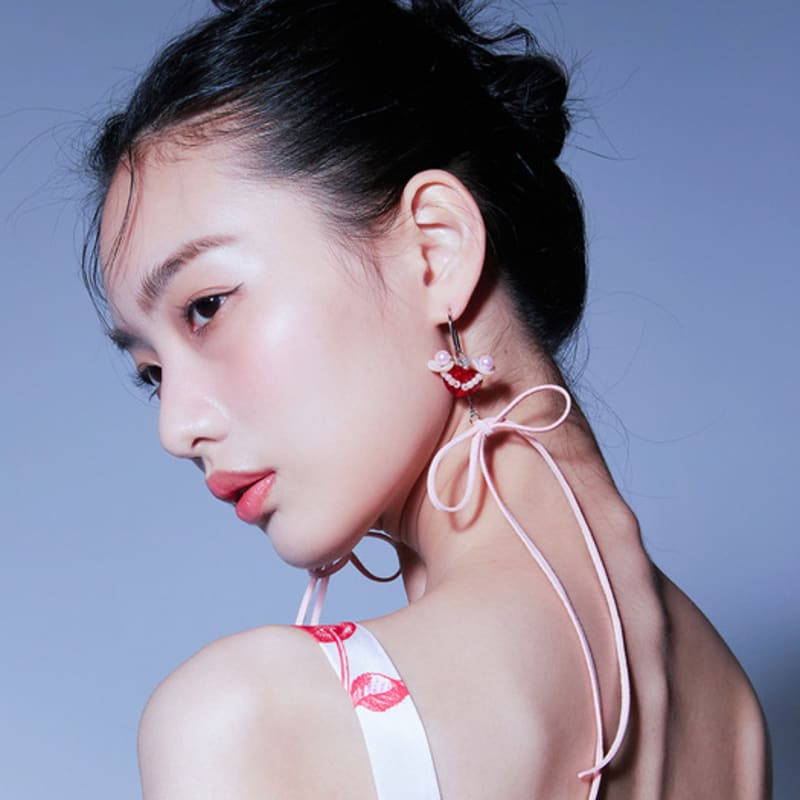 LOVUEE Blooming From Heart of Angel Earrings