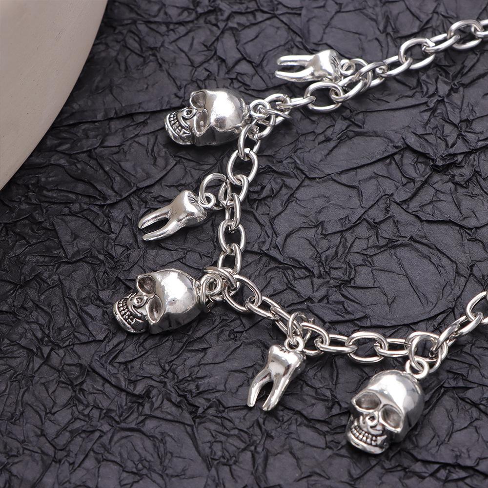 1pc Skull Teeth Pendant Shoe Chains for Boots & Sneakers Shoe Decoration Pendant Accessories Women Fashion Party Jewelry Gifts