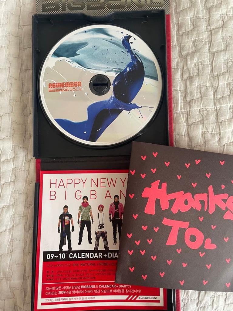 [USED] Extremely Rare BIGBANG Autographed CD