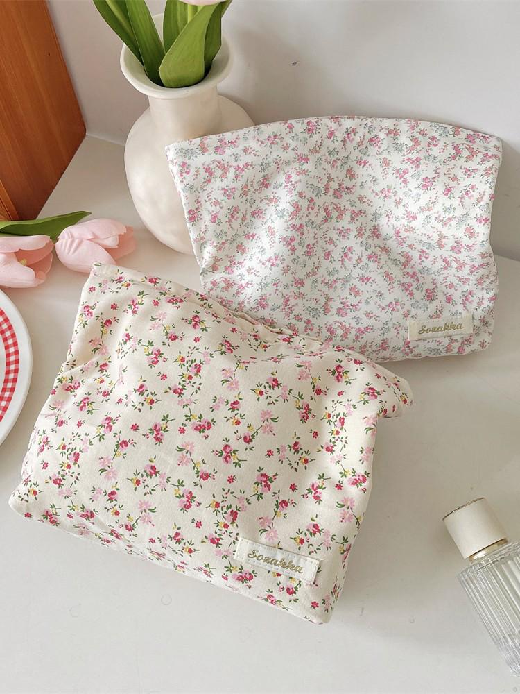 Korean Small Fresh Floral Makeup Bag - Large Capacity Travel Cosmetics Organizer