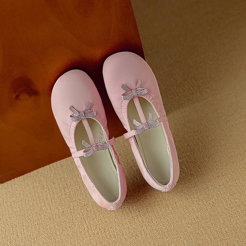 

Krazing Pot Замшевые туфли-лодочки на низком каблуке летнего размера 40 розового цвета с круглым носком и элегантным неглубоким вырезом, украшенные кристальной бабочкой 34 розовый