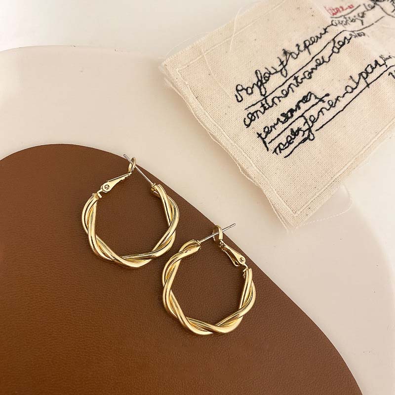 Fashion Gold Color Twist Circle Hoop Earrings for Women Retro Metal Geometric Small Round Huggies Earrings Party Jewelry