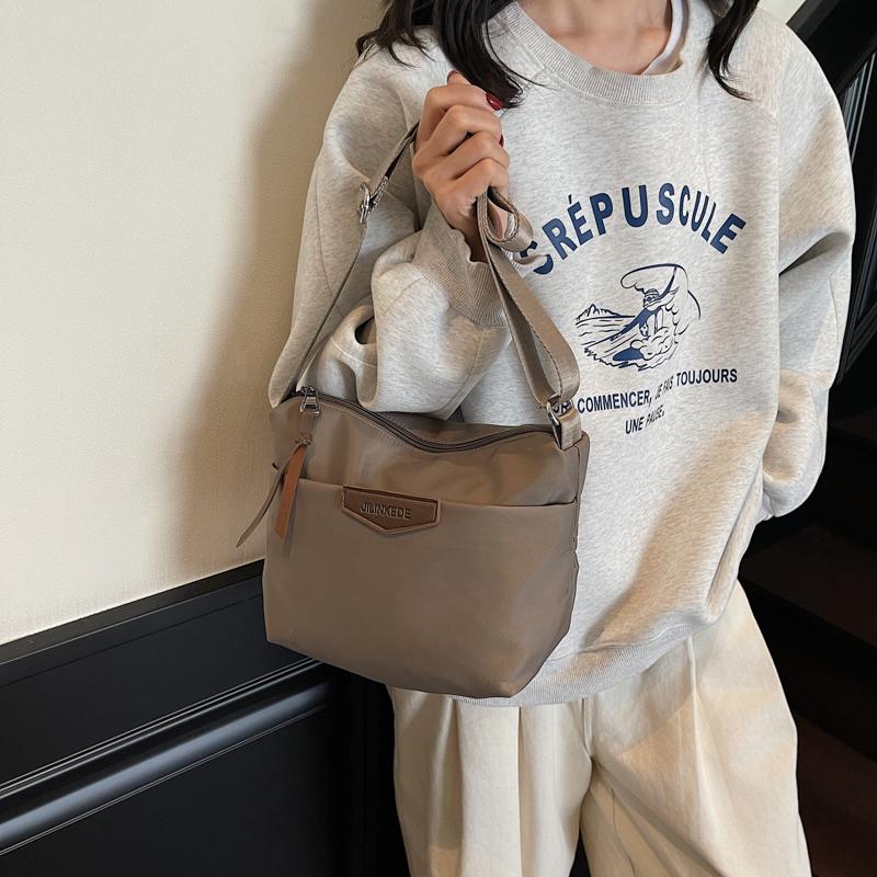 Shoulder Bag Women's Bag Lightweight Multi-Compartment Mother Bag