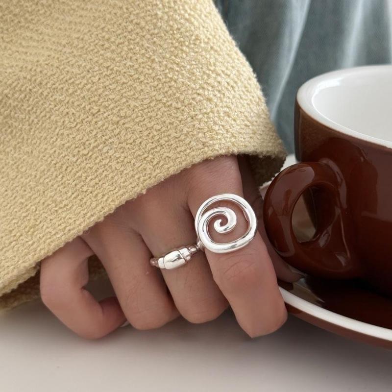 Silver Plated Spiral Rings for Women Copper Metal Croissant Open Index Finger Ring Fashion Jewelry Party Gifts