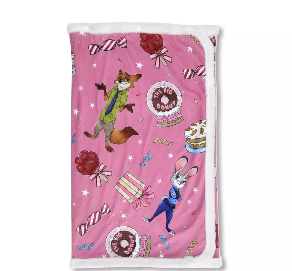 Disney Judy Hopps and Nick Wilde 4 Way Blanket Holiday Gift Blanket Japan NEW