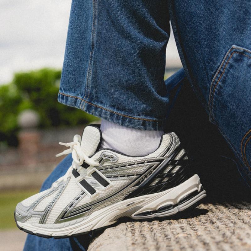 New Balance Galleria New Balance 1906 Sneakers Unisex M1906rer