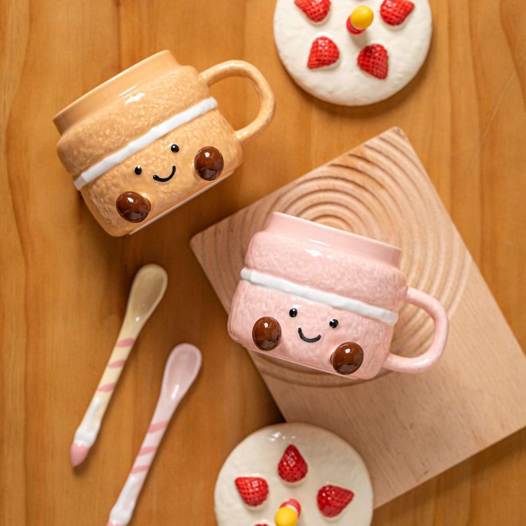Novelty Coffee Mugs Ceramic 400ml With Lid Spoon Feet Cake Shaped Aesthetic Mug Tea Cup For Women Christmas Birthday Valentines