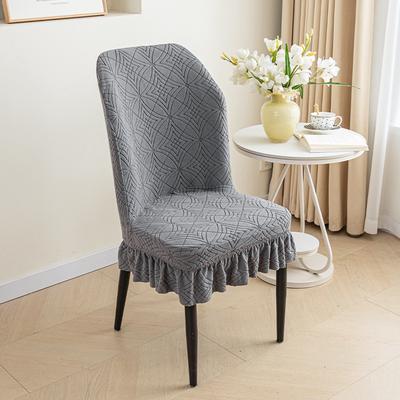 Natahovací potahy na jídelní židle se sukní, potah na vysoké opěradlo Seersucker s volánem, zakřivený potah na zadní židle, pro slavnostní večírek v jídelně