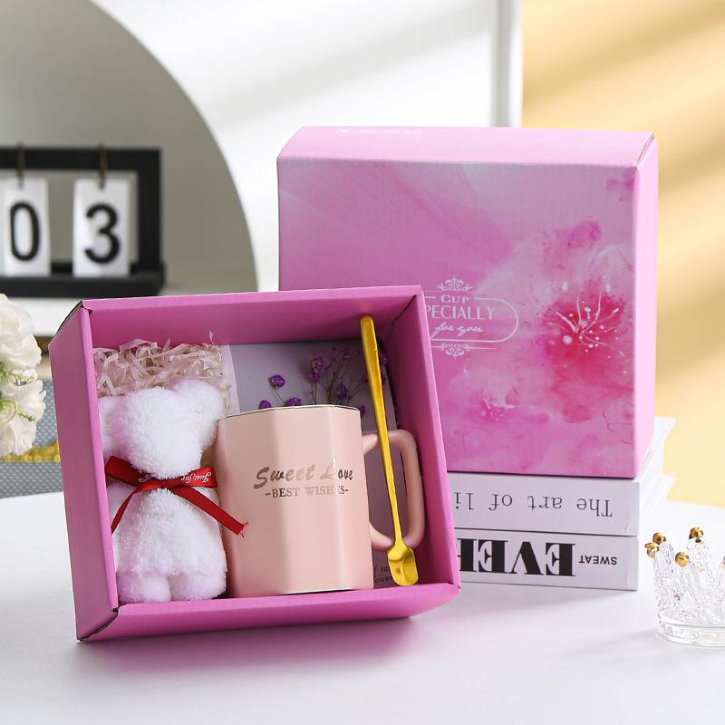Modern simple light luxury ceramic cup mug couple set towel bear souvenir wedding gift opening