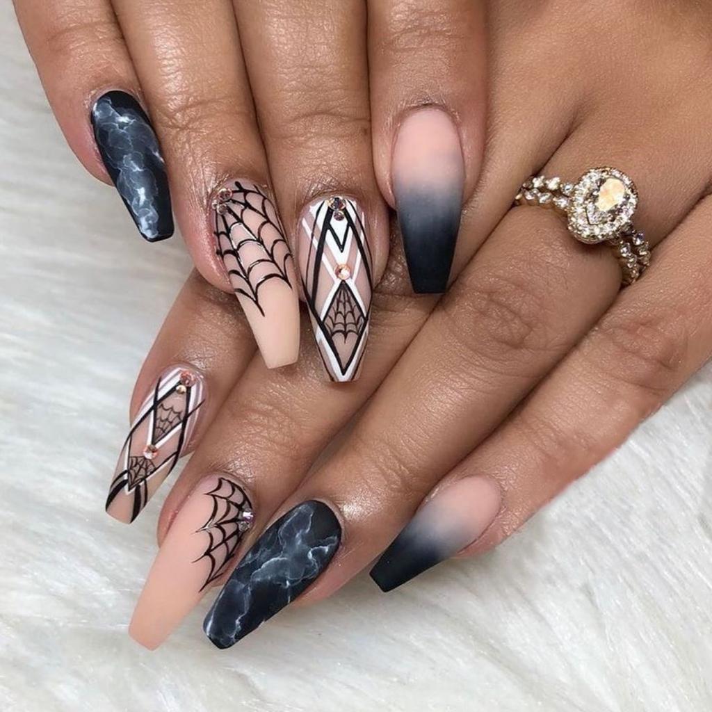 2025 New Halloween Wear Nail 3D Three-dimensional Nail Art False Nails European and American Spider Bat Nail Pieces