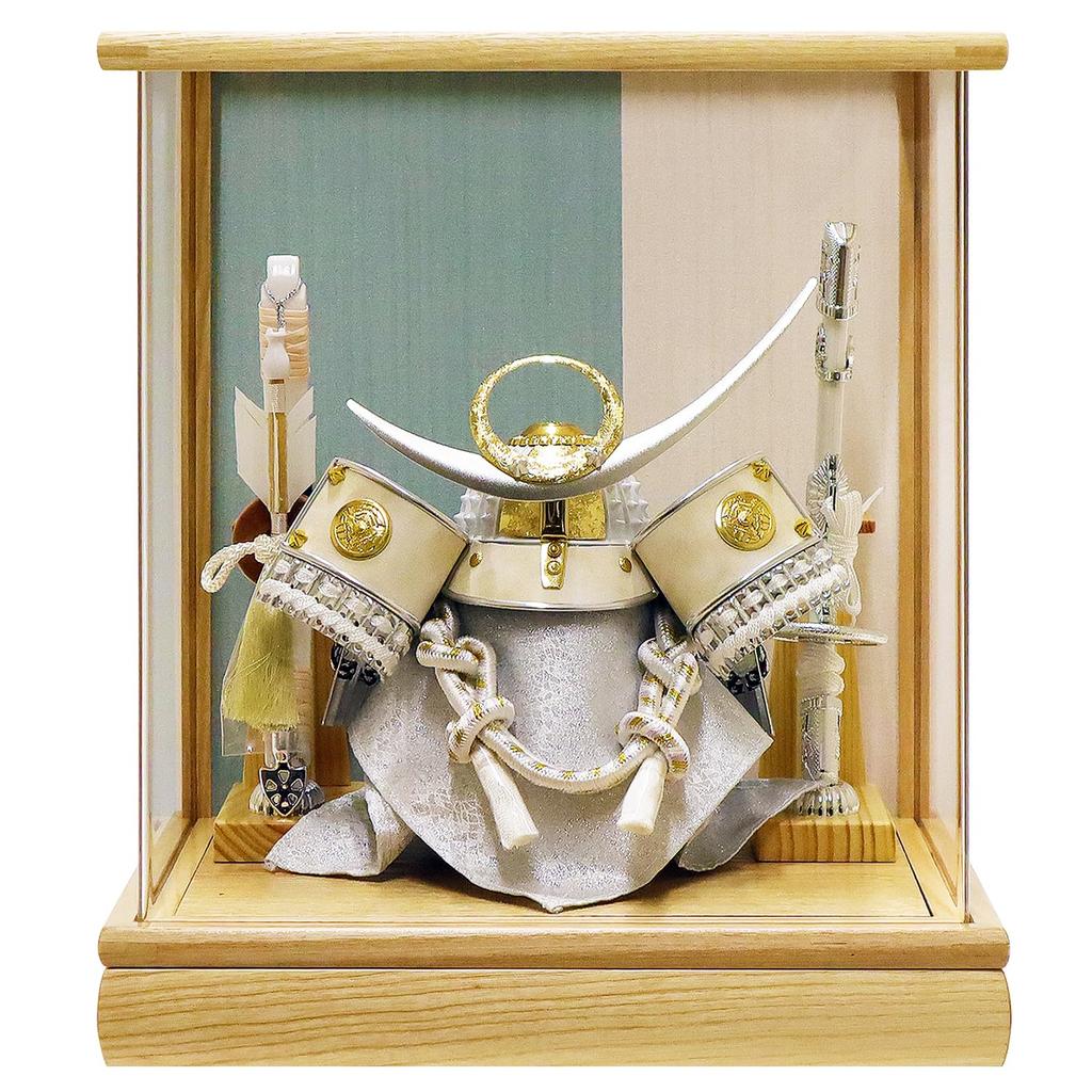 This acrylic display case features a Uesugi helmet and a blue It features a May doll with a oar and Uesugi Kenshin 28cm wide x 23cm deep x 32cm a