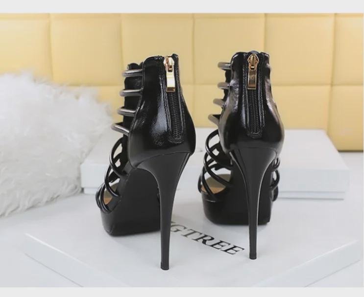 929-13 Sandals (Sold Out, No Restock)