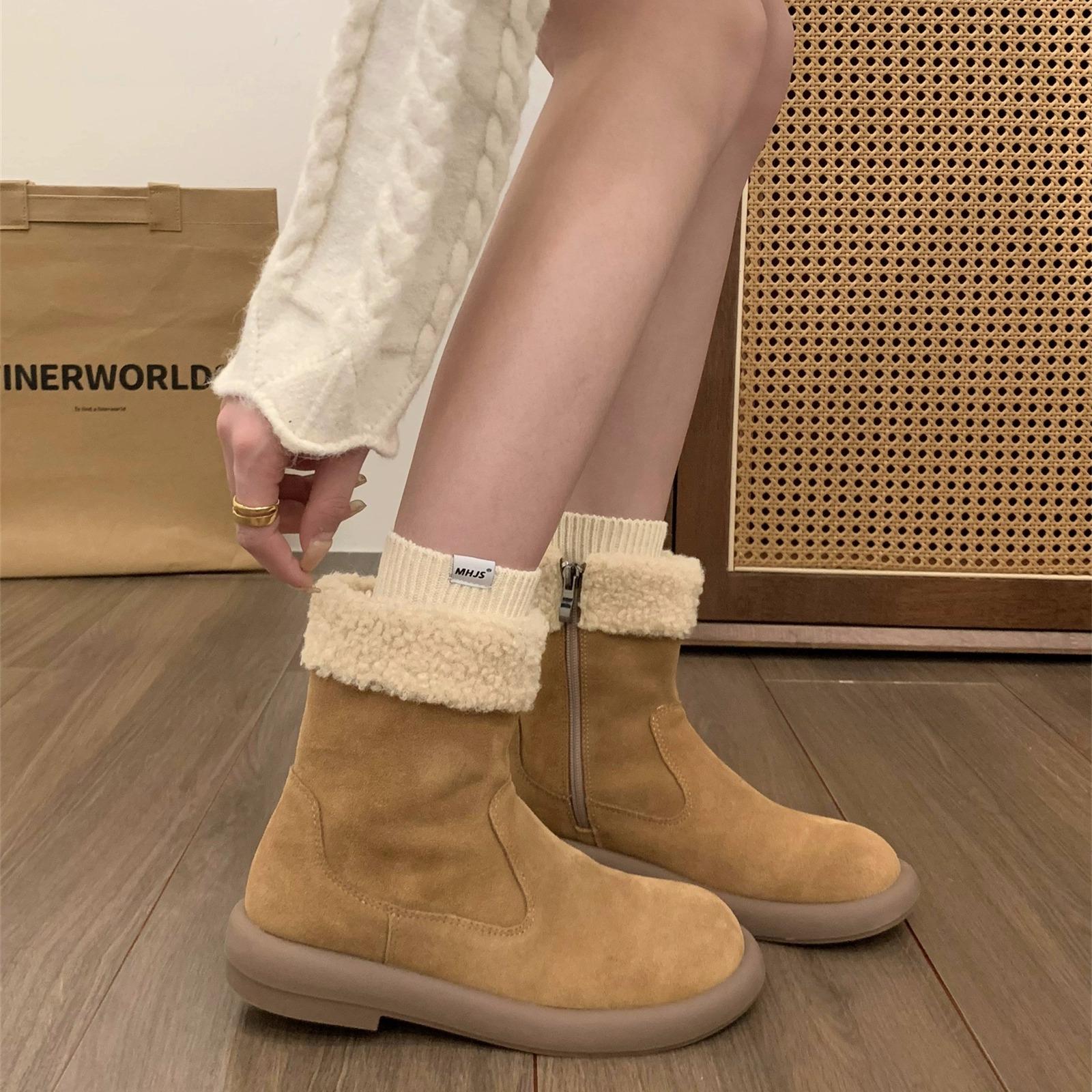 

Platform leather snow boots women s shoes 2024 new autumn and winter piled thickened cotton shoes warm fluffy boots short boots 35 малиновый