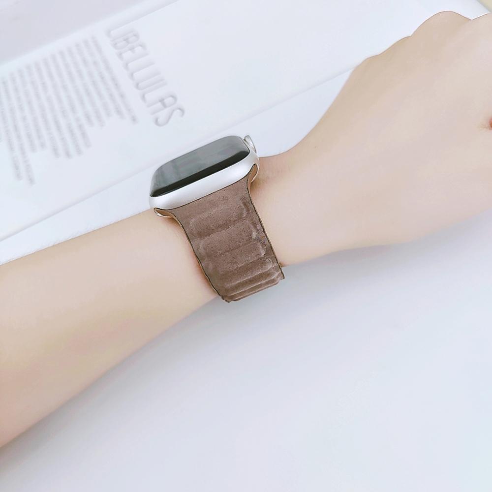 Magnetic Strap For Apple Watch Bands 45mm 38mm 49mm 40mm 42mm 41mm Silicone Sport Bracelet iWatch Series ultra 9 6 5 7 8 se 44mm