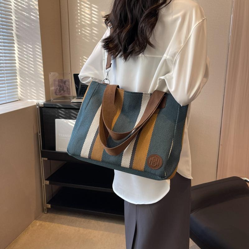Contrasting Color Tote Bag Women's Large-capacity New High-end Casual Shoulder Messenger Bag Niche Commuter Bag