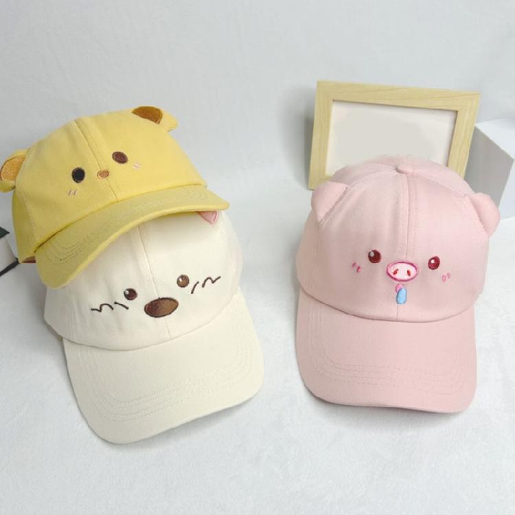 Summer Breathable Unisex Caps Embroidered Pig Design Adjustable Design For Different Ages Outdoor Sports And Vacation