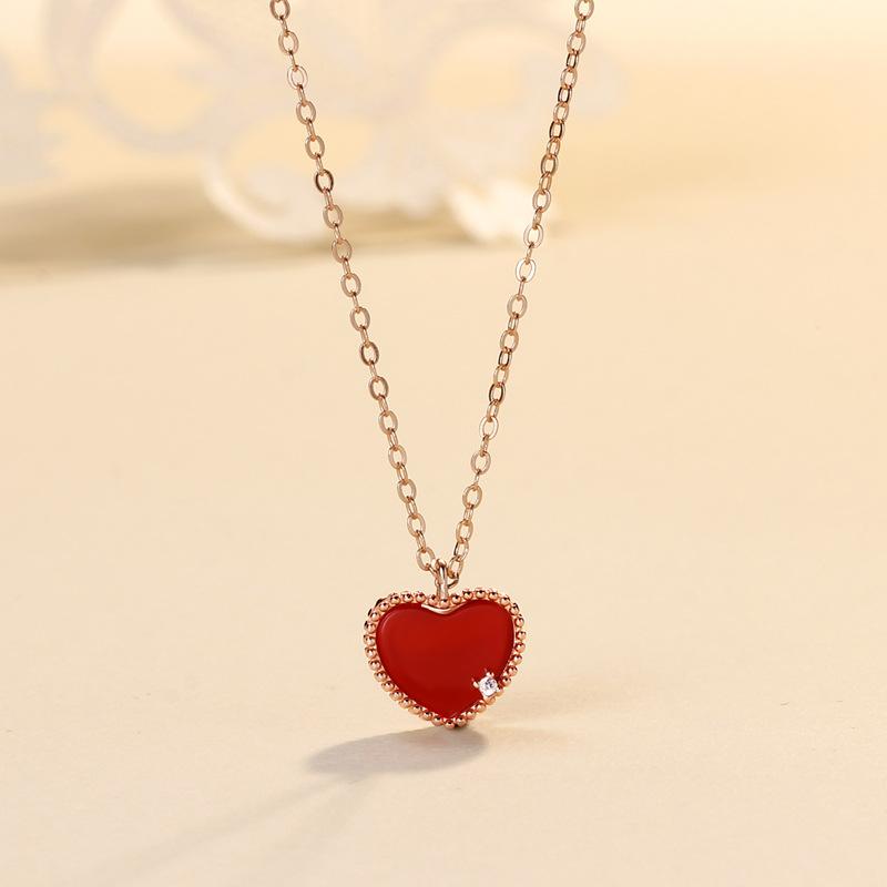 Compact Peach Heart Necklace Women S Fashion Light Luxury Personality Versatile Temperament Love Pendant Girls Gift