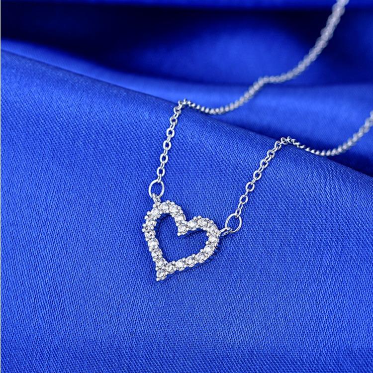 Love Heart Necklace Full Diamond Micro-inlay Girl Pendant Cross Necklace Versatile