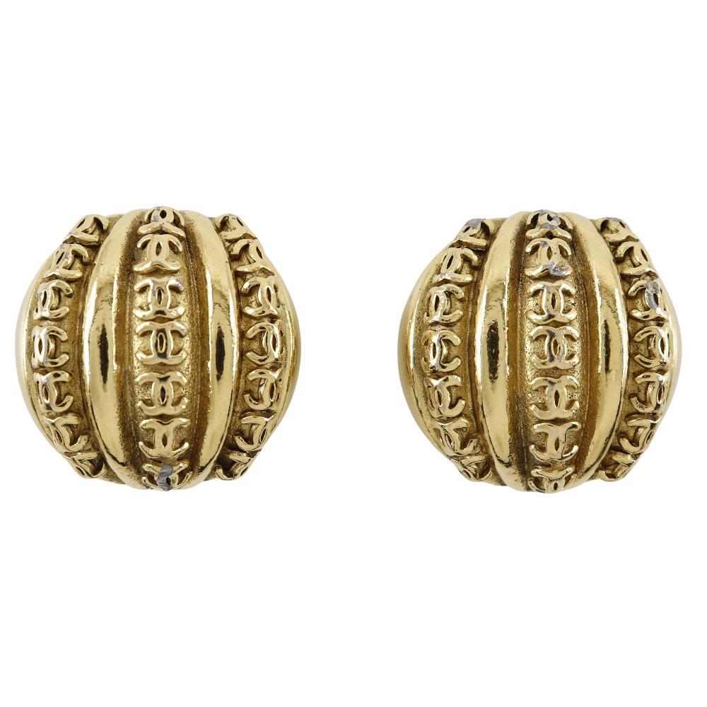 CHANEL COCO Mark Earring vintage Plated Gold 37g Women Used