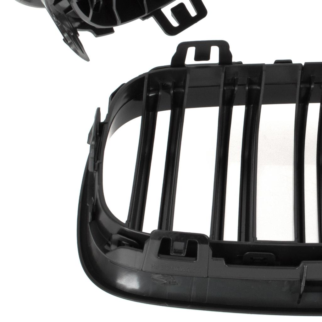 BMW 2 F22 2012- Grille Inserts Between Headlights (Kidneys) Left + Right Set, Glossy Black Double Bar