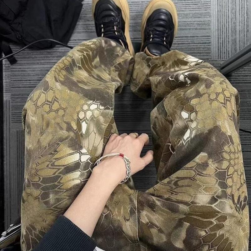 Men's Retro Snake Pattern Camo Wide-Leg Jeans - Versatile, Handsome, and Casual