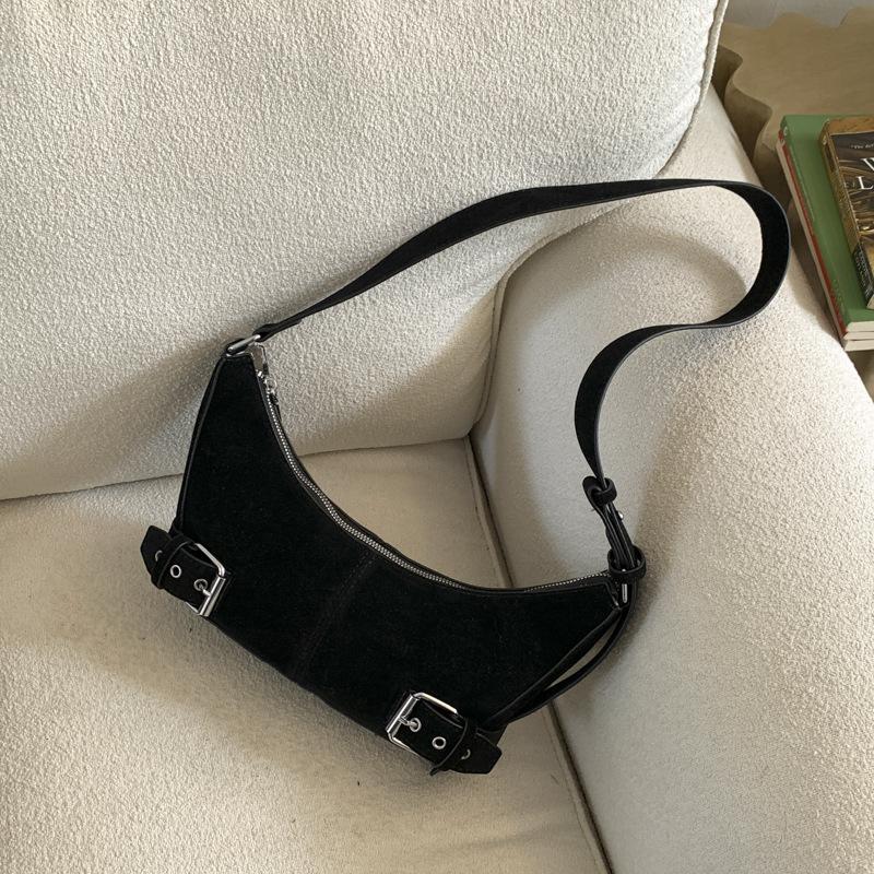 Autumn new niche sweet and spicy style underarm dumpling bag retro crescent moon bag high value shoulder bag bag