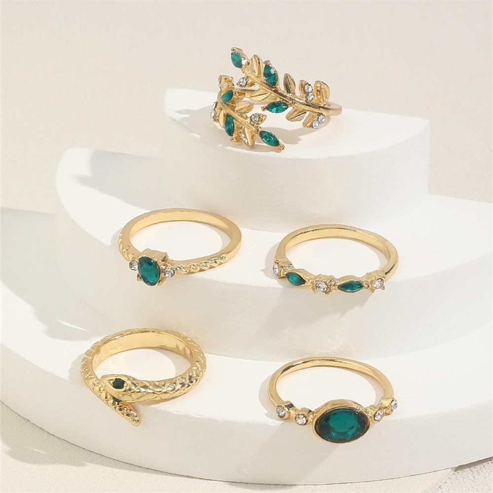 Moderinge für Damenschmuck