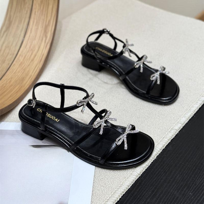 New Style of Women's Shoes Such As Flip-flops and Sandals with Thick Heels and Pointed High Heels
