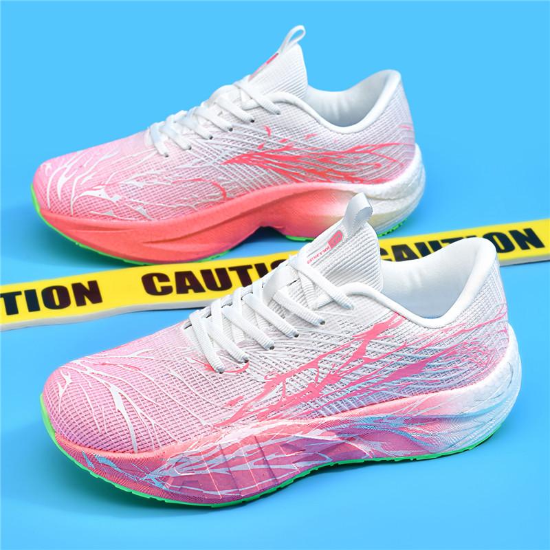 Youth professional marathon carbon board running shoes men's shoes carbon board older children's running shoes are really explosive shock-absorbing