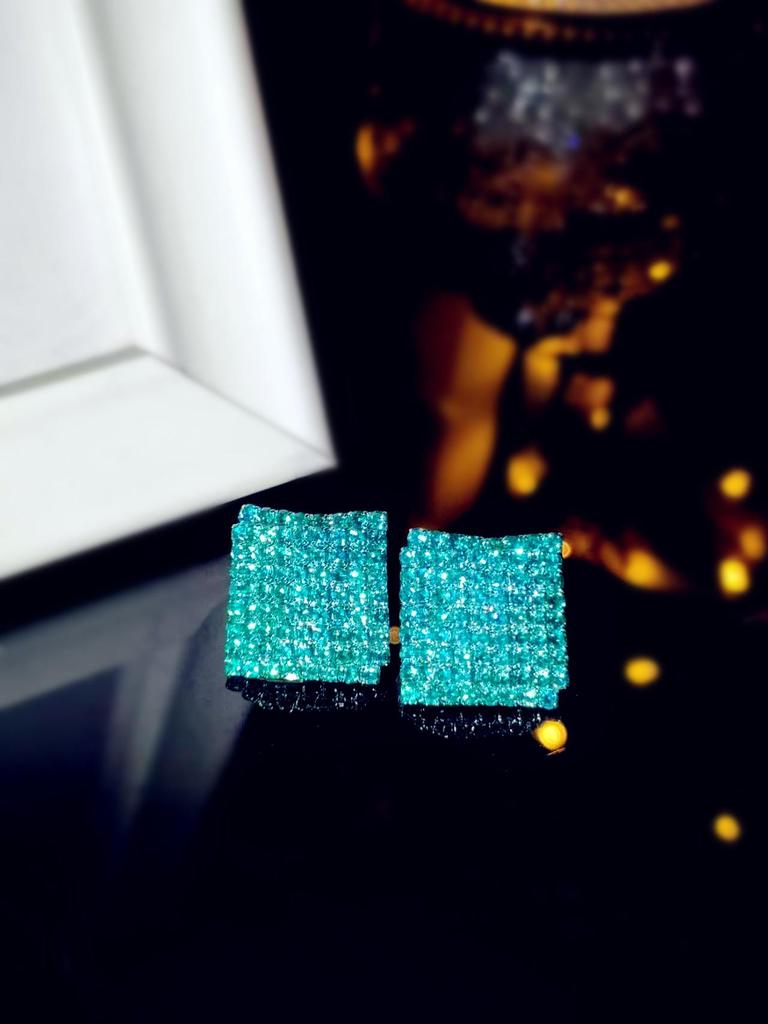 Brincos Geométricos Quadrados de Diamantes Completos - Elegantes, Modernos, Design de Nicho para Mulheres