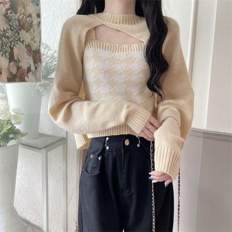 

Plaid Knitted Cardigan and Camisole Two-Piece Set for Spring/Summer Women