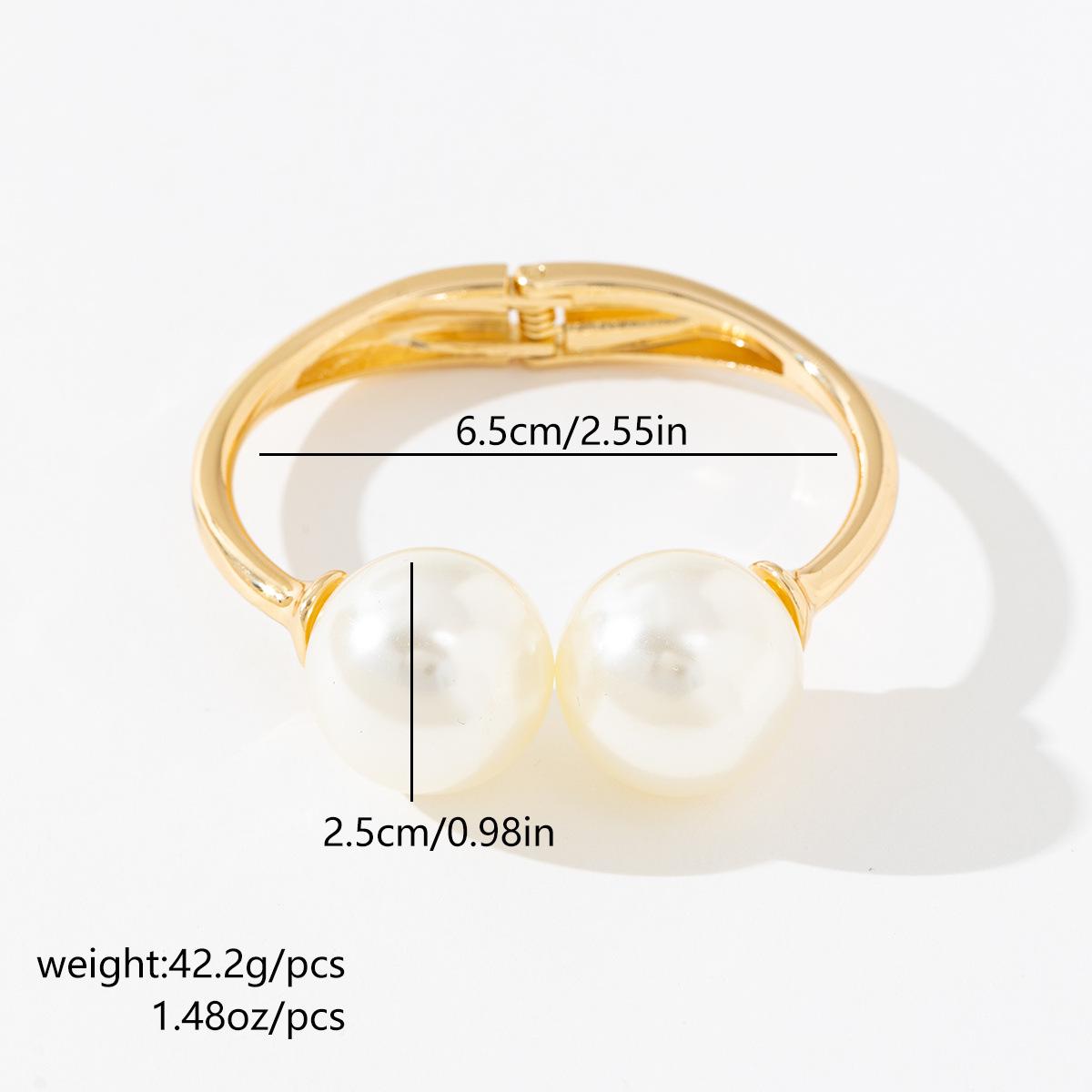 

Elegant Faux Pearl & Gold Alloy Bracelet - Women s Simple Fashion Wristband