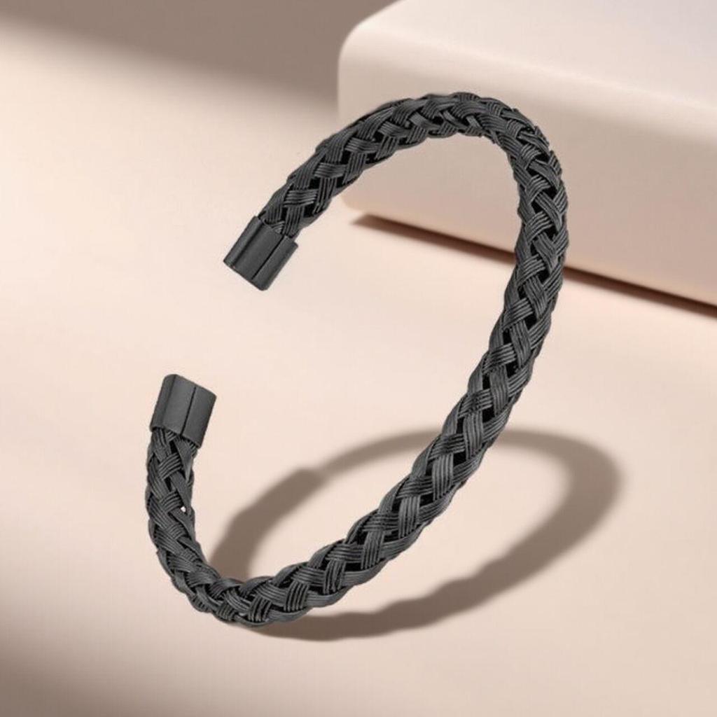 Stainless Steel Women's Woven Fashion Bracelet - Versatile, Non-Fading, Summer Hand Jewelry