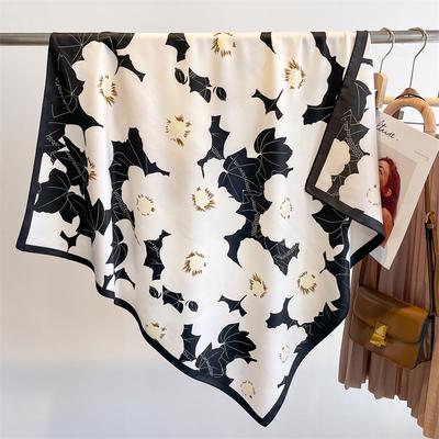 Foulard Quadrato di Seta di Marca di Lusso Hijab Bandana da Donna Foulard Morbidi Foulard da Collo Sciarpa Avvolgente per Capelli da Donna Fascia per Capelli