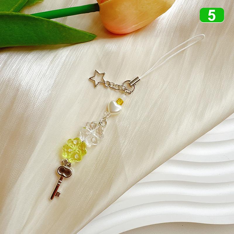 Artistic Style Butterfly Cute Pendant Phone Charm Rope Four Leaf Clover Key Chains Fashionable Beaded Keyring Ornament For Phone