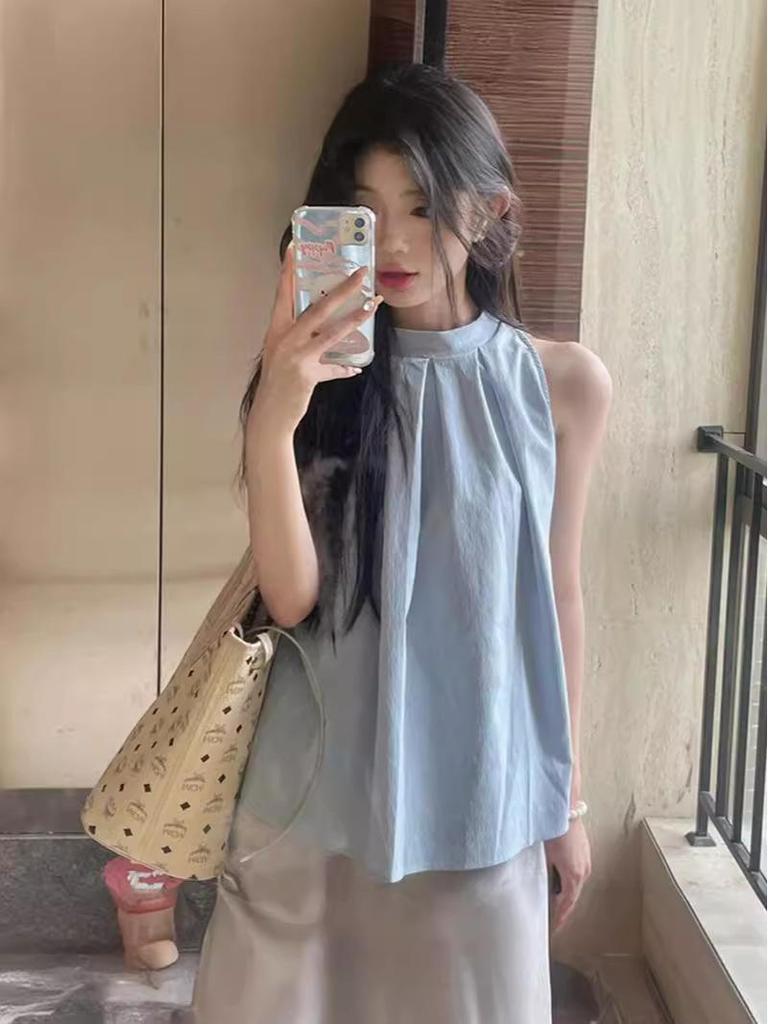 Women's Blue Halter Neck Pleated Top - Sleeveless