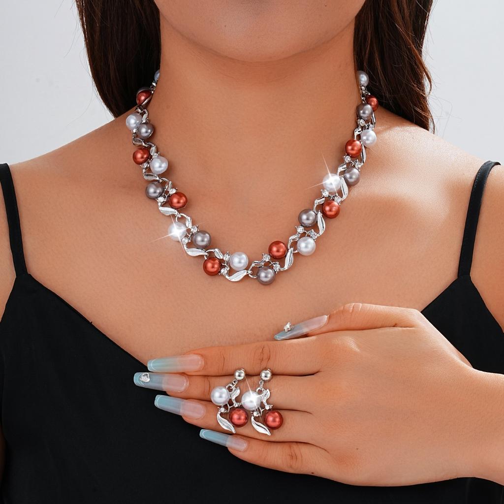 2026 European and American Retro Pearl Necklace Set 2-piece Bridal Wedding Banquet Accessories Dress Temperament Jewelry Women
