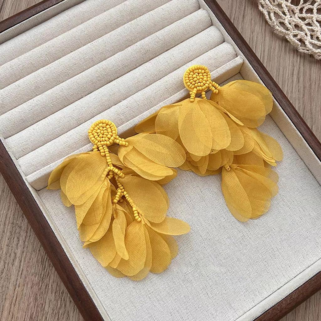 Retro Inspirierte Chiffon-Blumen-Hängeohrringe Bunte Perlen-Ohrringe Handgefertigte Retro-Modeaccessoires für Damen