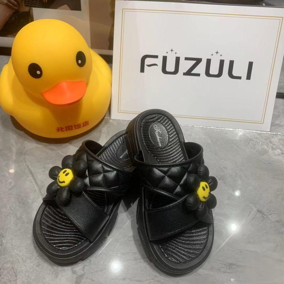 

Детские тапочки летние новые для мальчиков и девочек детские цветы милые односложные тапочки домашние сандалии с мягкой подошвой 30-35 чёрный