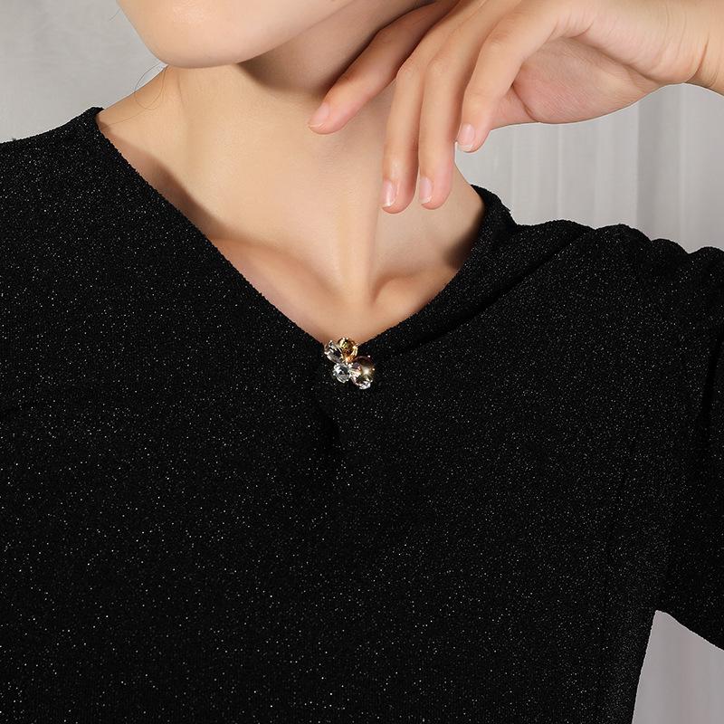 Five-Petal Flower Zircon Brooch Pin for Blouse Collars