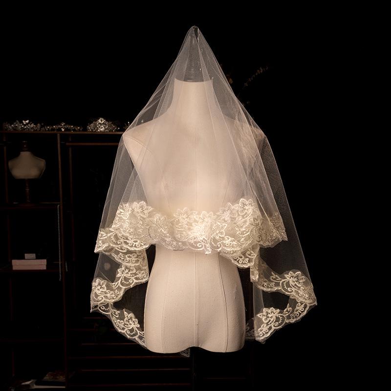 European & American Single-Layer Off-White Bridal Veil with Lace Edge