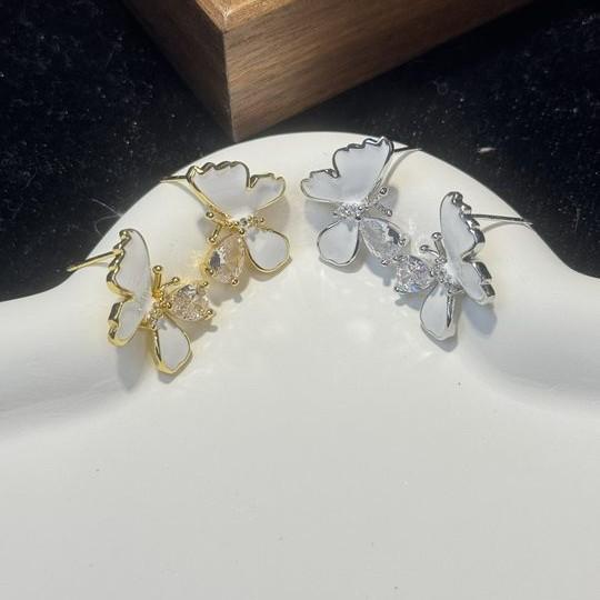 

New light luxury butterfly stud earrings stone sweet temperament jewelry earrings simple and versatile high-end earrings ear jewelry золотий