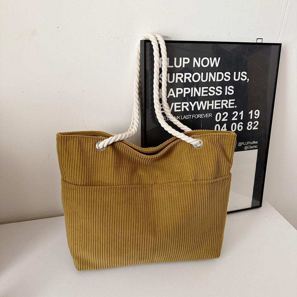 Lazy wind student literary corduroy bag women's 2025 new large-capacity shoulder portable commuter tote bag