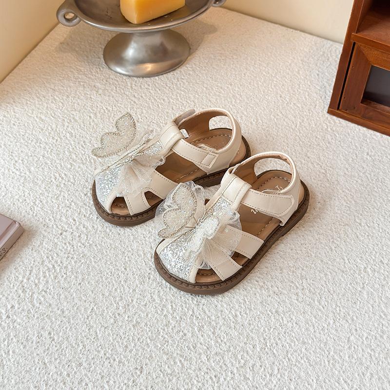 Girls Beach Shoes T-strap Hollowed-out Kids Princess Shoes Sweet Butterfly Lace Bow 2025 Summer New Children Sandals Soft Sole