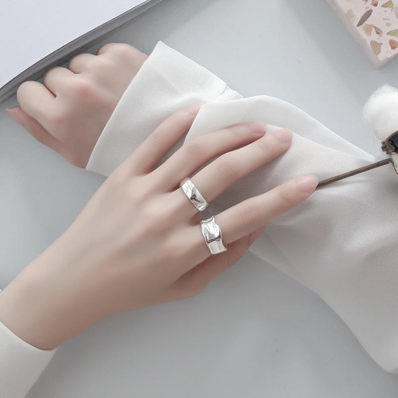 Japanese-Korean Smooth Irregular 925 Silver Vintage Open Ring for Women – Stylish Index Finger Commuter Fashion.