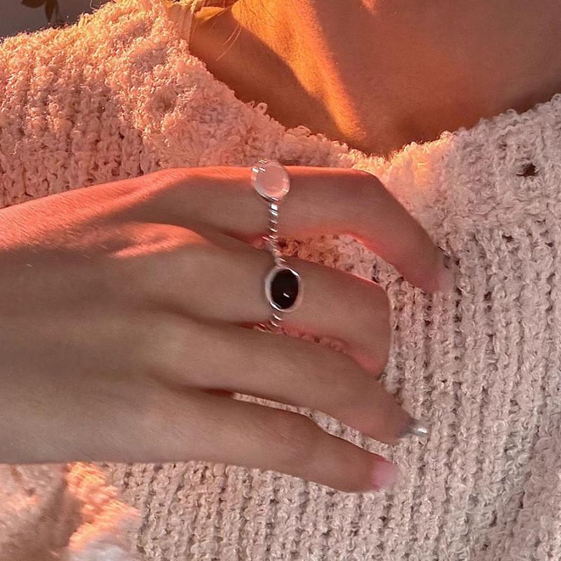Modern Minimalist Oval Agate Ring For Women With Adjustable Copper Design And Unique Korean Style Inspired