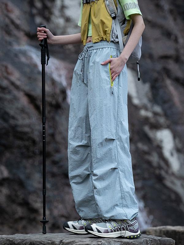 Windproof & Waterproof Quick-Dry Cargo Pants for Petite Women - American Style Outdoor Spring & Autumn Hiking.