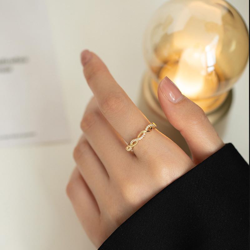 Elegant Twisted Womens Braided Ring In Retro French Style With Unique Geometric Pattern