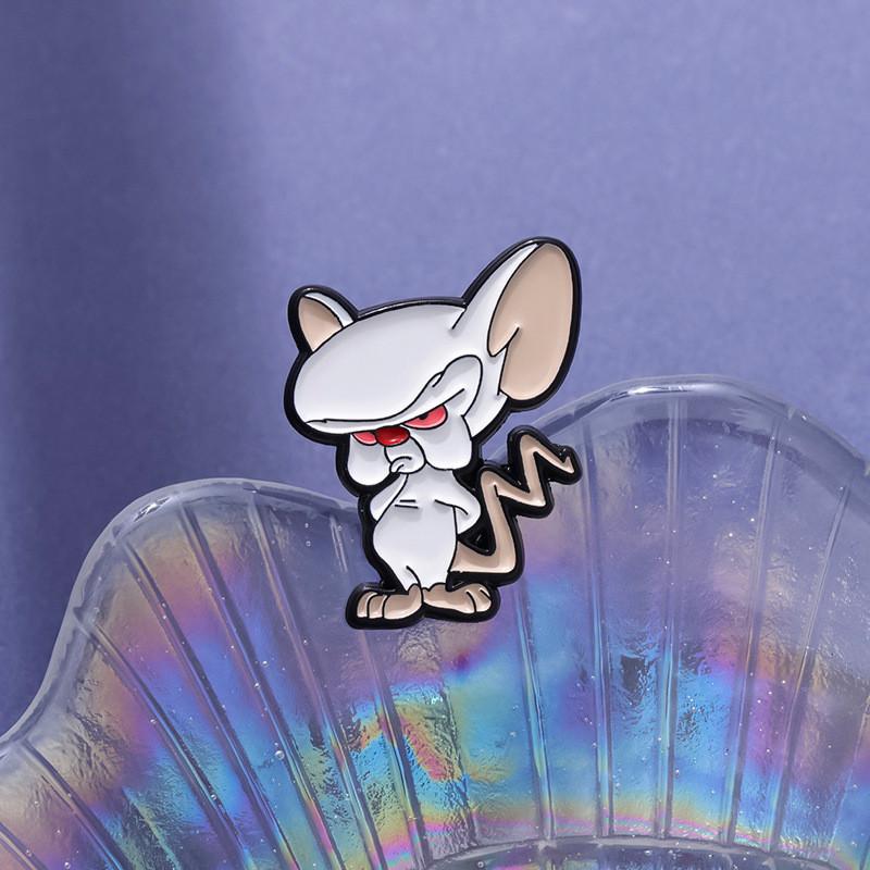 Charming And Playful Animal Brooch Cute Red Nosed White Mouse Unique Metal Badge Everyone For