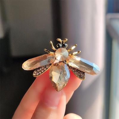 Brošne a ozdoby na telo